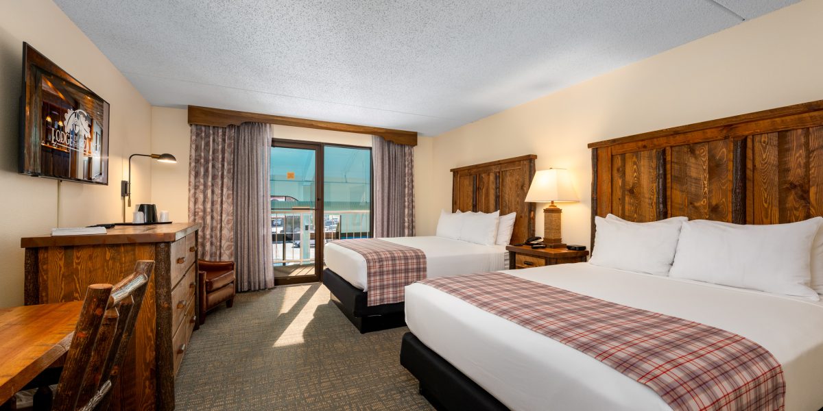 Balcony Jetted Double Queen Room